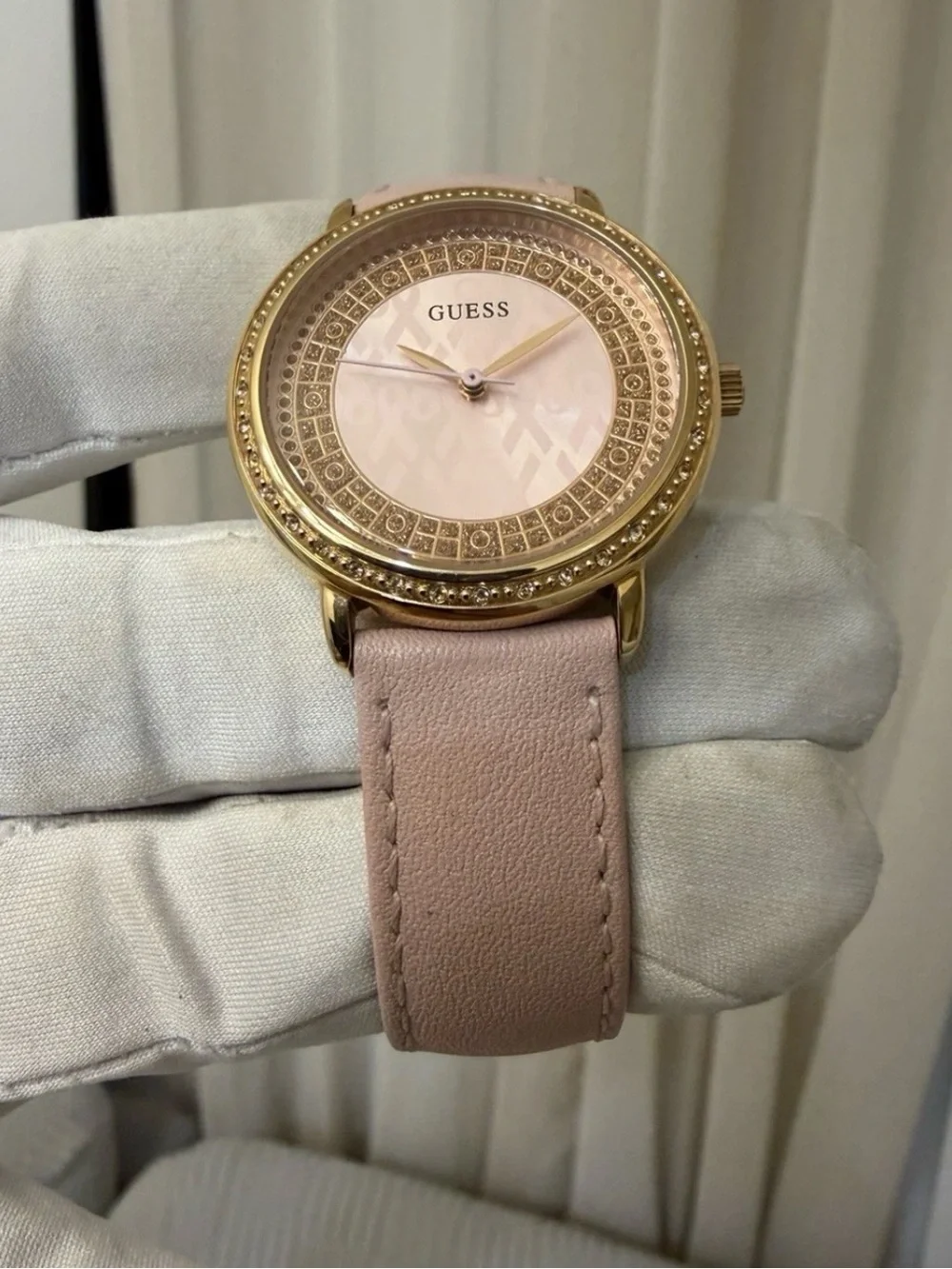 Guess Sparkling Pink Breast Cancer Awareness Ladies Watch 36mm W0032L7